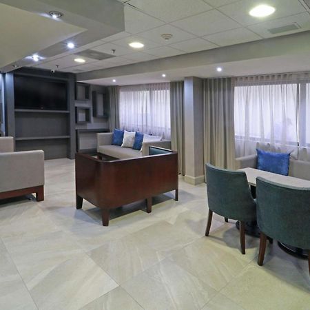 Hampton Inn Monterrey-Airport Apodaca Exteriör bild