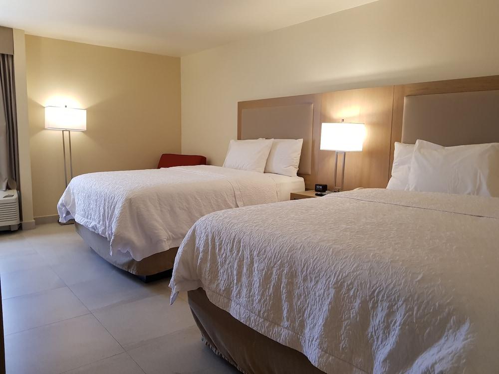 Hampton Inn Monterrey-Airport Apodaca Exteriör bild