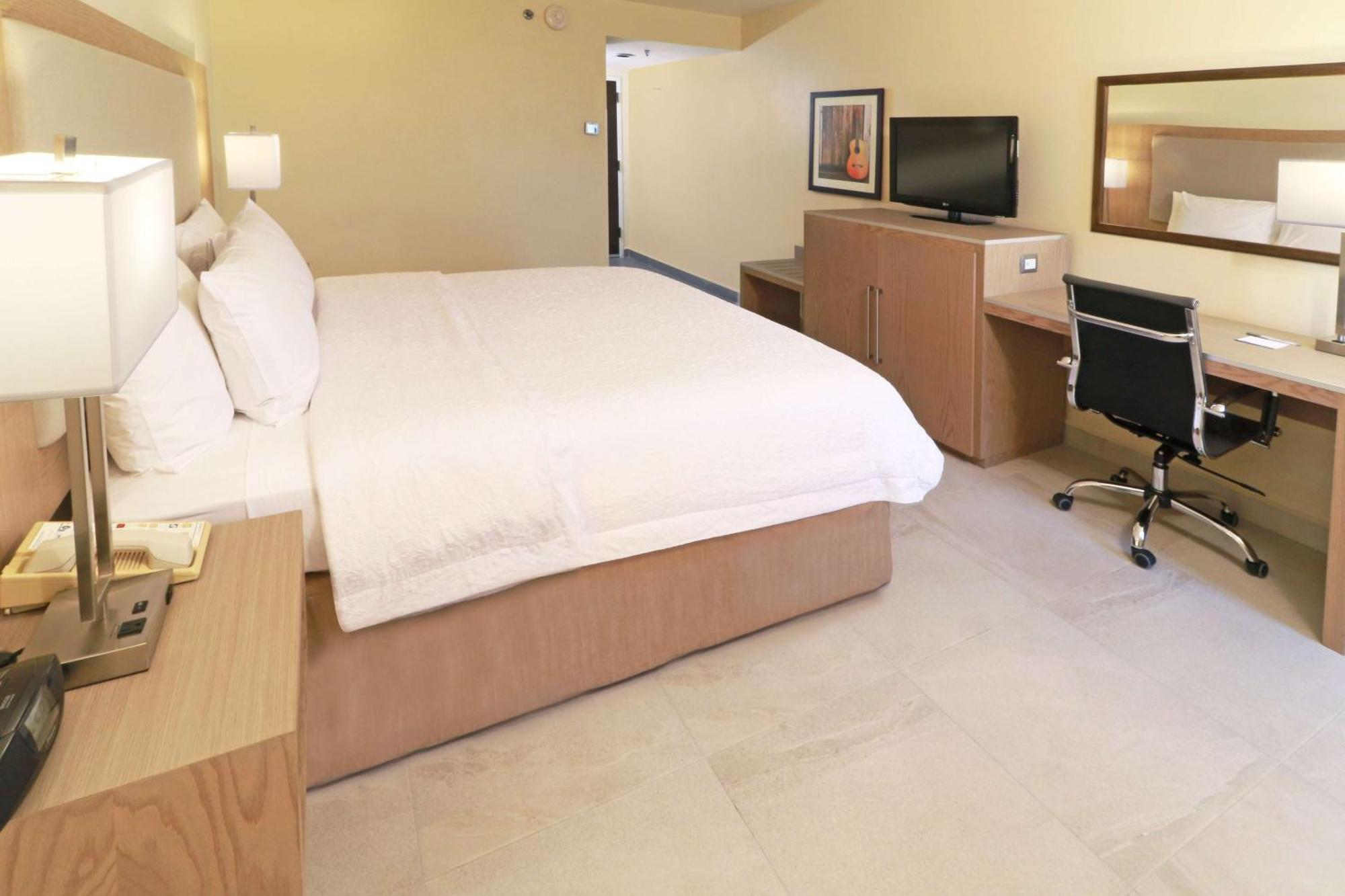 Hampton Inn Monterrey-Airport Apodaca Exteriör bild