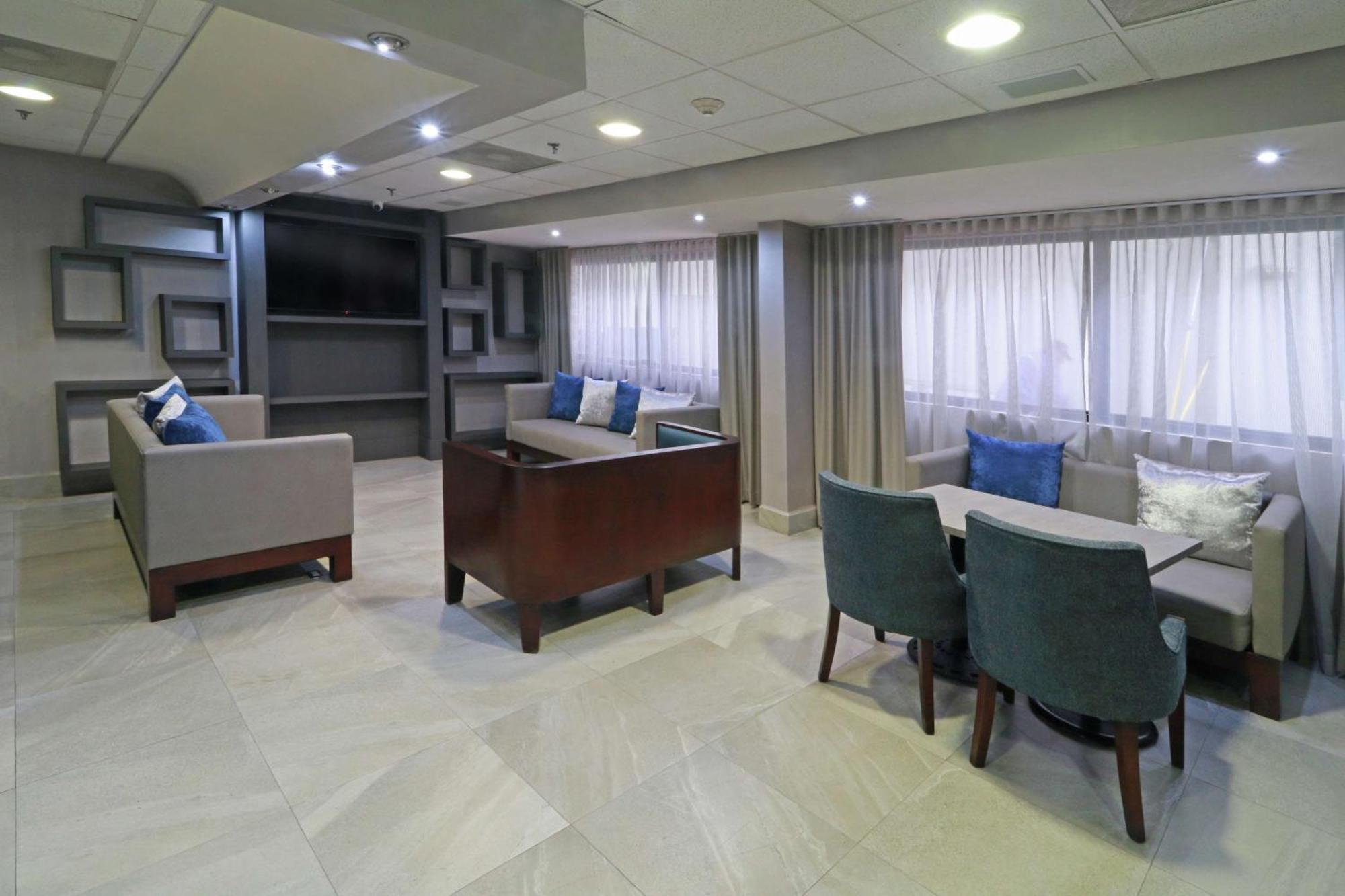 Hampton Inn Monterrey-Airport Apodaca Exteriör bild