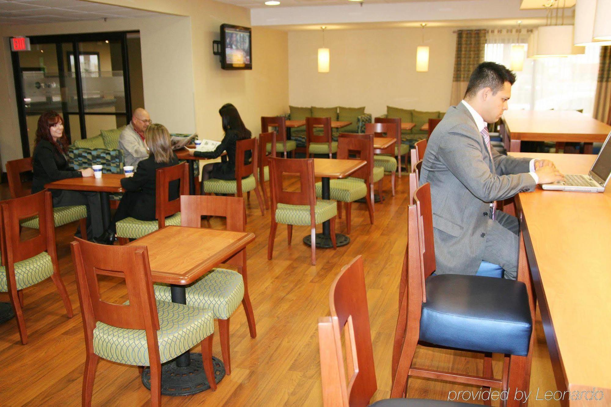 Hampton Inn Monterrey-Airport Apodaca Restaurang bild